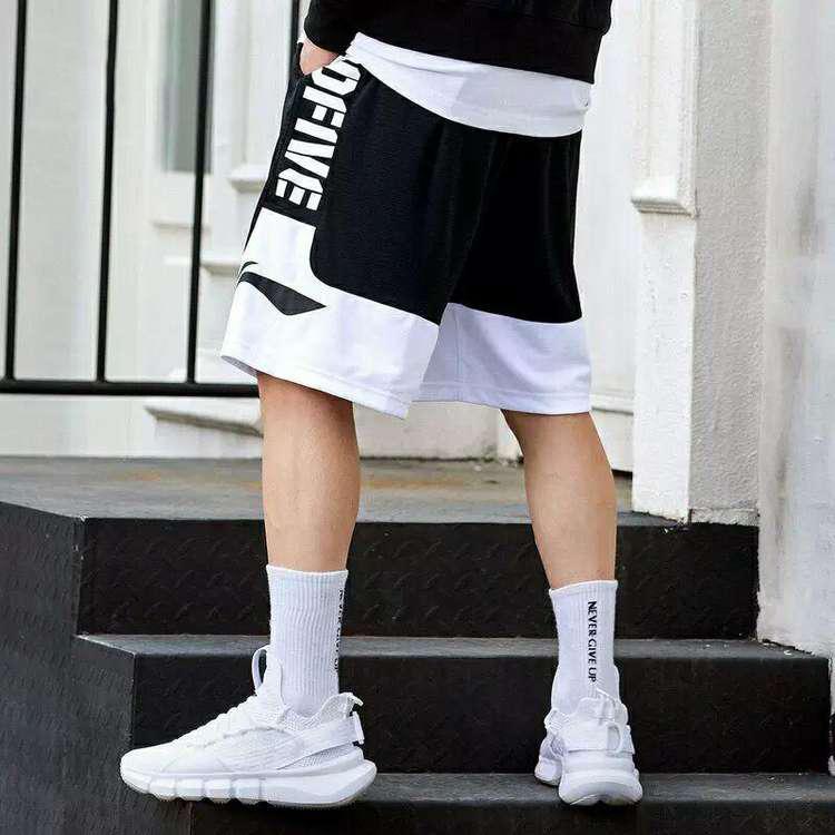 Li Ning Basketball Series Color Block Quick Dry Competition Shorts Men Shorts Black AAPP307-1