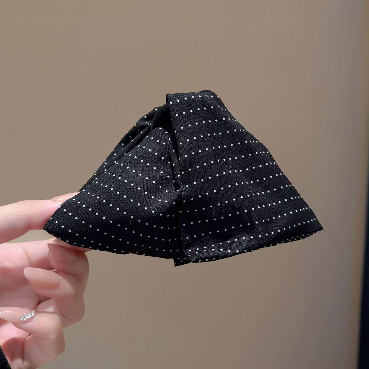 

French Polka Dot Triangle Claw High-End Shark Hair Clip for Women s Updo