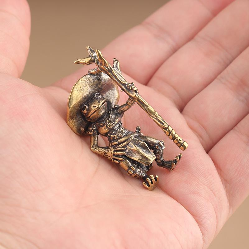 Vintage mosazná žába čaroděj soška stolní ozdoba kovové roztomilé figurky miniatury domácí a kancelářská dekorace ozdoby do auta