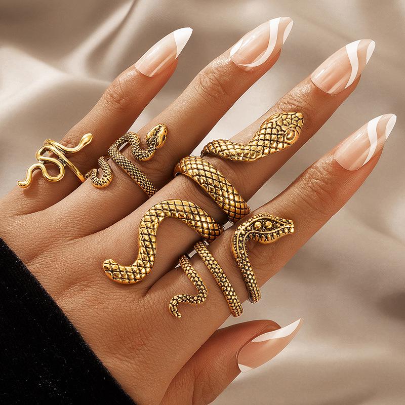 

Men s Snake Skin Punk Style Vintage Ring Set - Cool & Handsome Four-Piece Snake-Shaped Design