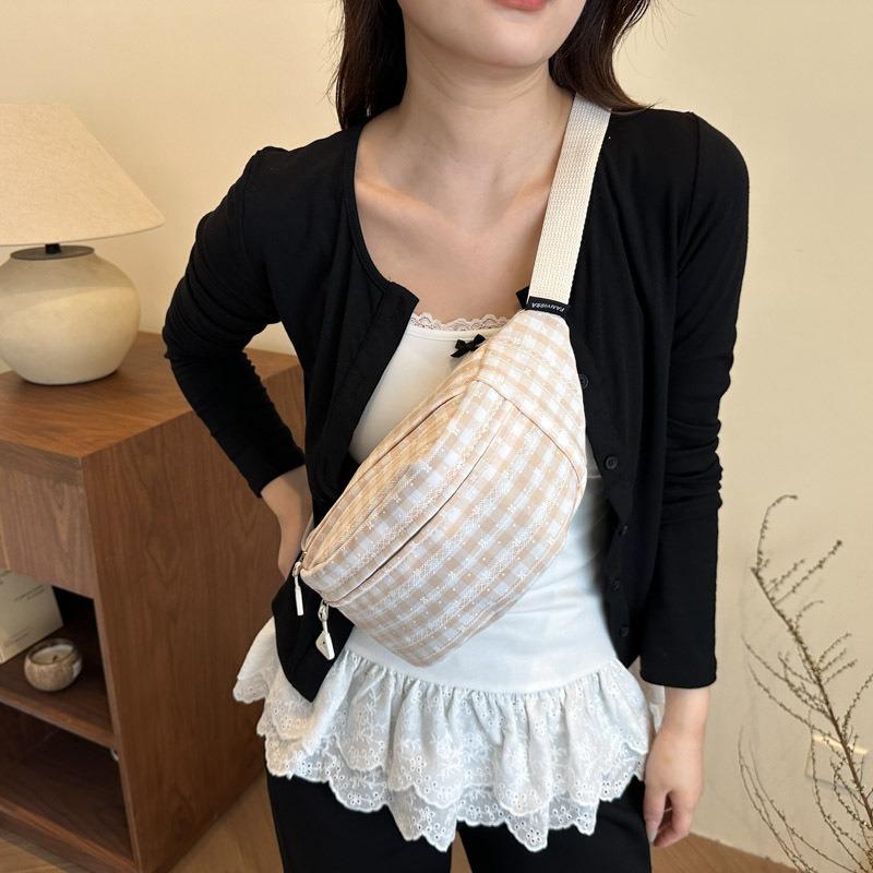 Cute New Light and Sweet Plaid Large Capacity Beautiful Shoulder Messenger Bag Breast Bag Fanny Pack