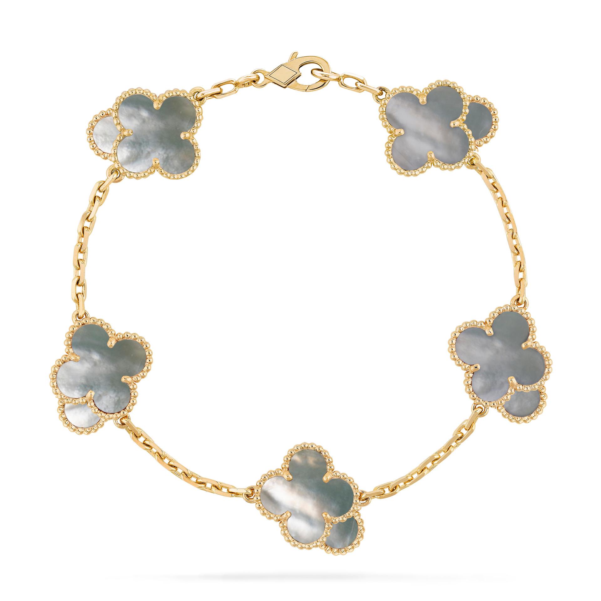 

Trendy New Four-leaf Clover Bracelet Handwear Fashion Women s Five-flower Bracelet