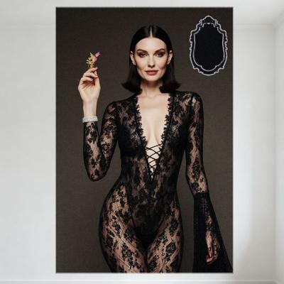 Femme Sexy Cheveux Carrés Foncés Bodysuit en Dentelle Noire Motif Floral Plaque Métallique Affiche Métallique Vintage pour Bar Pub Maison Café Décoration Murale