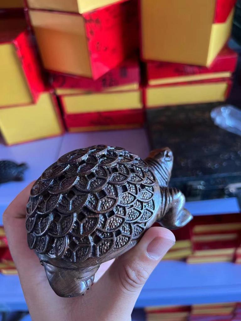 Ebony Money Turtle Wooden Figurine - Handcrafted Home & Office Decor Ornament