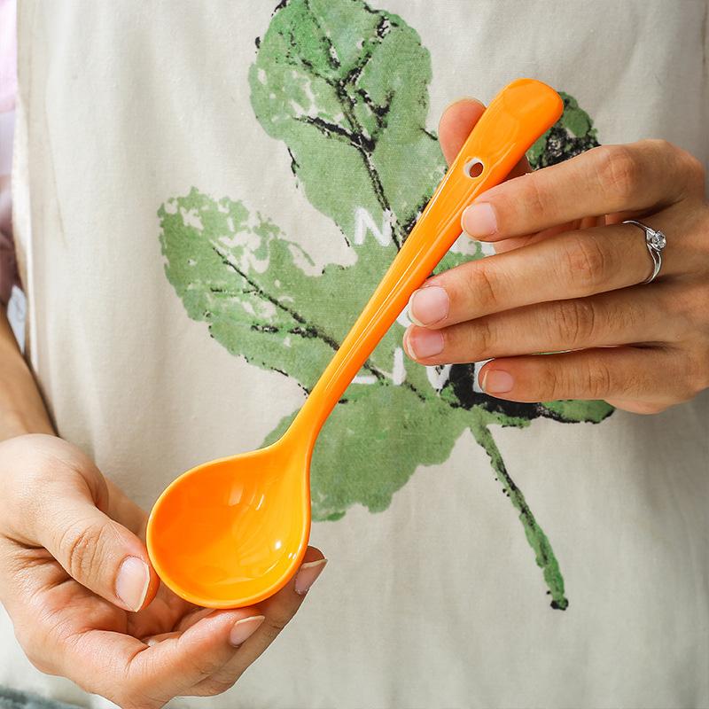 2 PCS Porcelain Soup Spoon Round-Bottom Ceramic Chinese Style Spoons for Home and Restaurant, Use for Coffee, Tea, Yogurt and Desserts, 6.7 inch