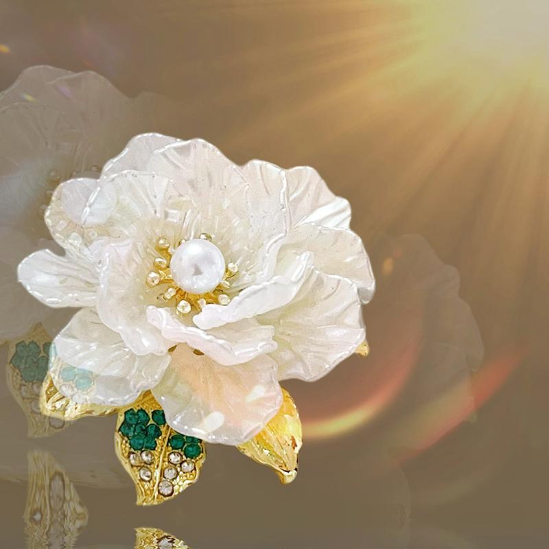 Camellia Pearl Lapel Pins Elegant High-End Brooch For Women Girls Versatile Exquisite Corsage Clothing Accessories Gifts