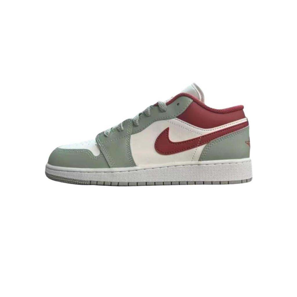 Jordan Air Jordan 1 Abrasion Resistant Abrasion Resistant Low Top Vintage Basketball Shoes Unisex Red 553558-133(Team-1451SBOX)-Random Packaging Bags