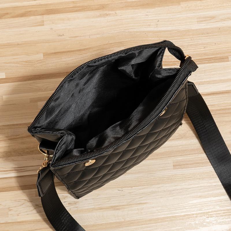Personalized rhombus embroidered folding mobile phone bag, fashionable and simple, one shoulder oblique span women's bag.