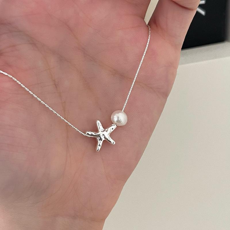 Trendy Personalized Starfish Pearl Necklace for Women - Stylish Clavicle Chain