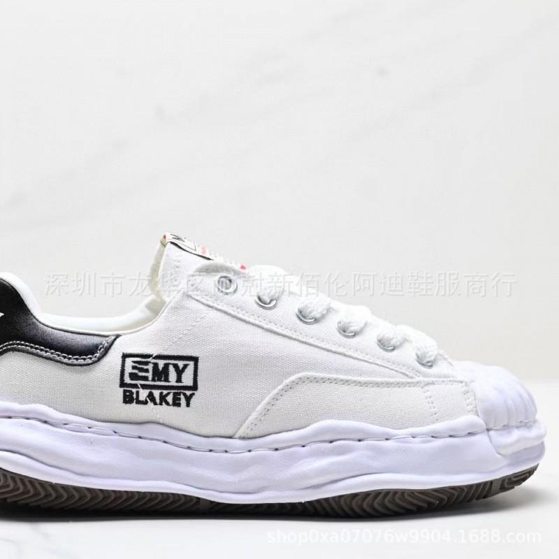 Unisex Canvas Sneakers Low Top Thick Sole Comfortable Casual Shoes Men Women Fall Winter