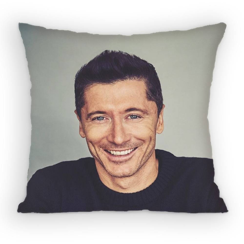 Robert Lewandowski Pillow Case Anti-Dustmite Pillowcase Invisible Zipper Silky Sofa Cushion Cover For Bedroom Peach skin 18*18(CM)-1Pcs