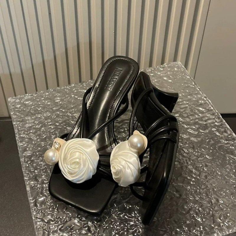 Shoes Womens Slippers Outdoor Thin Heels Luxury Slides Heeled Mules Flower Pantofle Summer Designer High 2024 Floral Elegant Pum