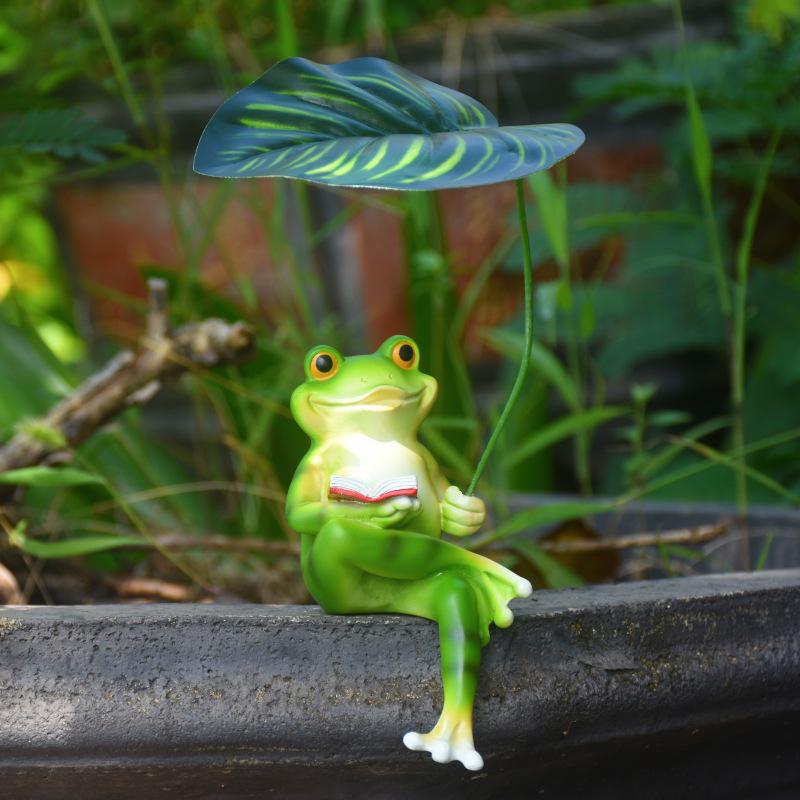 Creative Frog Figurine with Umbrella & Coffee Cup - Ideal for Office, Garden, or Courtyard Decor