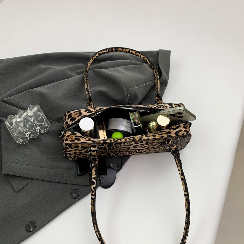 Leopardenmuster Baguette Damen Tasche Nische High-End Gefühl Tragbar Personalisiertes Design Tasche Mode Pendler Achsel Schulter Damen Tasche