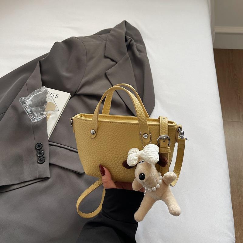 Casual texture simple bucket bag spring new women's shoulder bag beautiful foreign trend crossbody bag