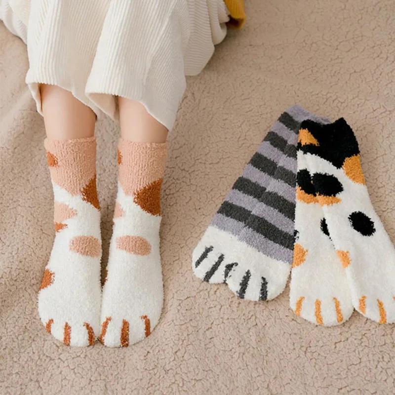 Peluche Hiver Drôle Mignon Style Animal Chat Patte Motif Dessin Animé Femmes Chaussettes en Coton Super Douces pour Femme Maison Sommeil Sol Sox