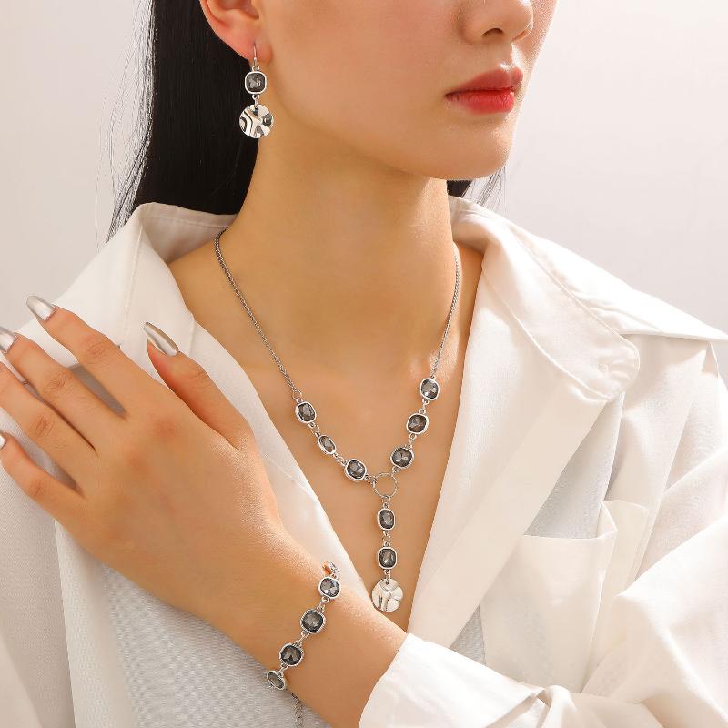 Fashionable Square Black Diamond Necklace Set Simple Geometric Inlay Splice Earrings Bracelet Necklace Jewelry Accessories Gifts