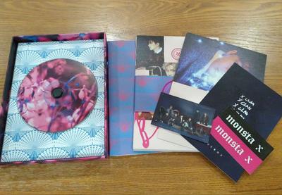 [USED] MONSTA X FIRST ALBUM