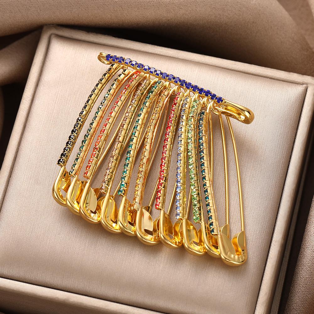 Vibrant Waist-Hugging Pin: Adjustable Jeans Waistline Alteration & Decorative Brooch