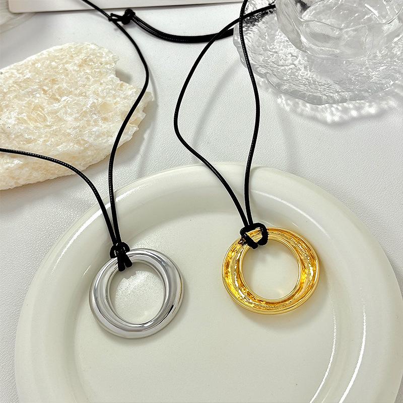 Retro Trendy Commuter Wax Cord Necklace with Alloy O-ring Pendant