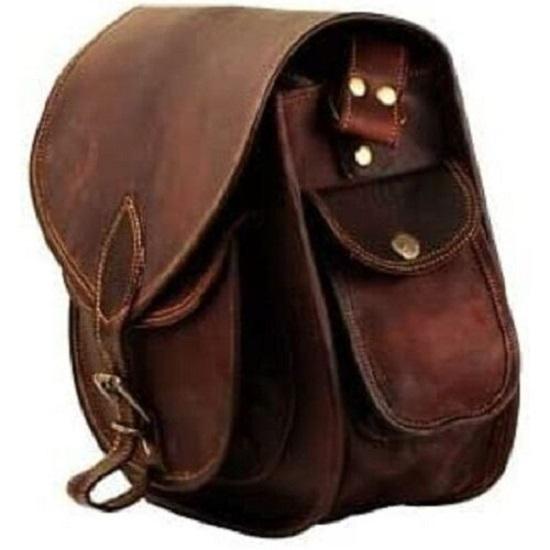 Geantă de damă vintage din piele maro, lucrată manual.