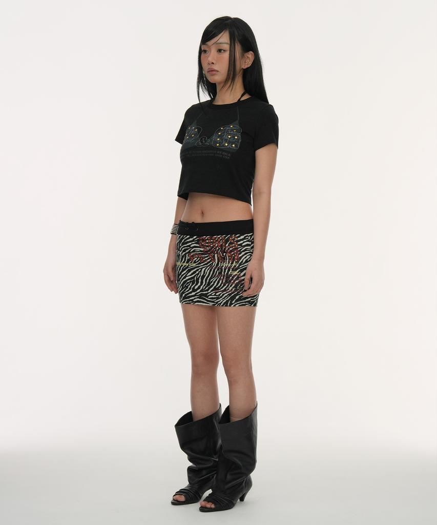 Gillaakaibeu P&G Halter Strap Crop Top_Black