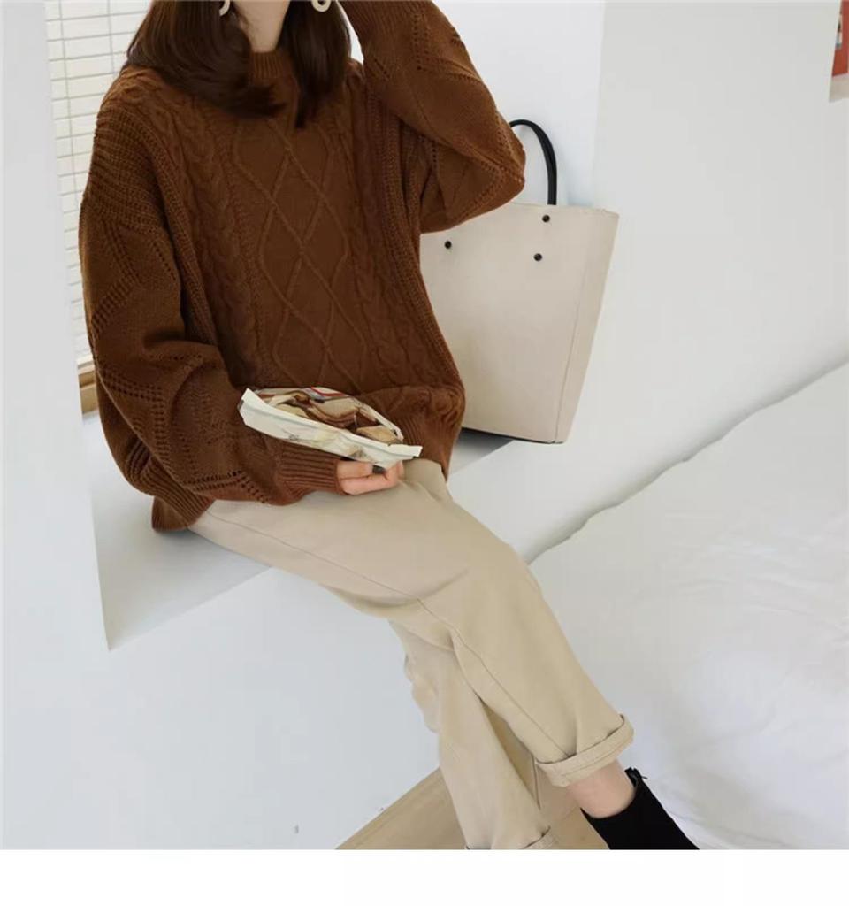 2025 Autumn/Winter Women's 100% Pure Wool Sweater—Round Neck, Warm Diamond Pattern, Classic Versatile Loose Fit