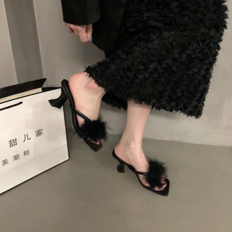 Niche high heels fluffy slippers women wear new summer toe black cool slippers 35
