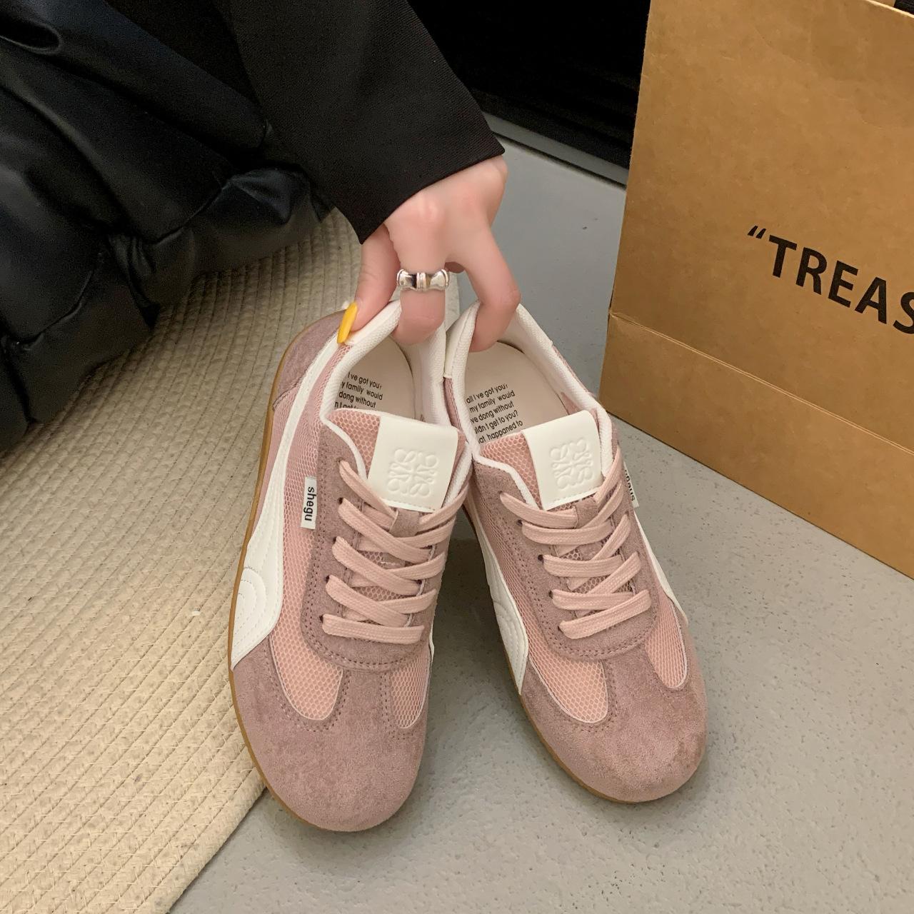 

Ретро обувь Dexun женская 2025 новая весенняя плоская одинарная обувь модная повседневная красная спортивная обувь женская обувь 35