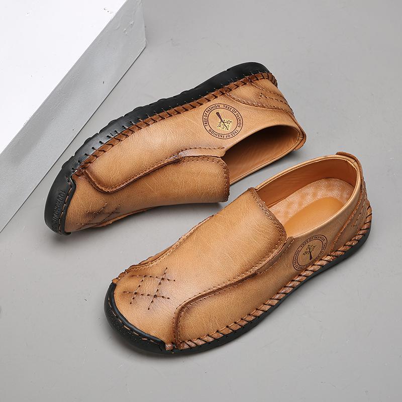 Fashion Men's Handmade Casual Loafers Anti-Slip Slip-On Flats Comfortable Driving Shoes Retro Style Male Loafers Leisure Walk Moccasins