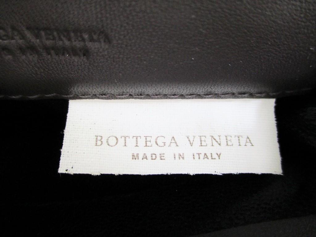Подлинная визитница BOTTEGA VENETA Intrecciato из коричнево-фиолетовой кожи #7942, восстановленная