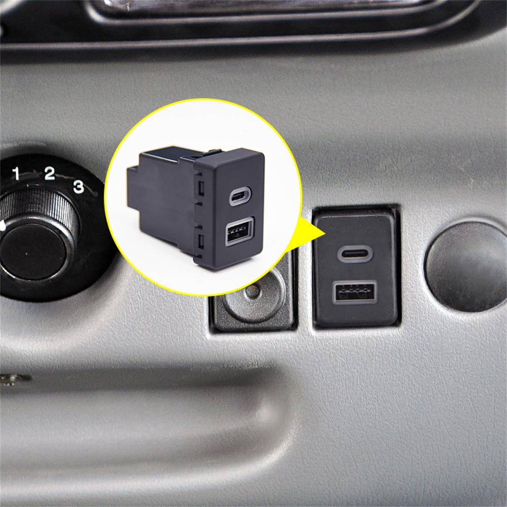 18W Car Charger Type-C+QC3.0 Fast Charging Socket For Ford Transit 37.5 X 26.5mm