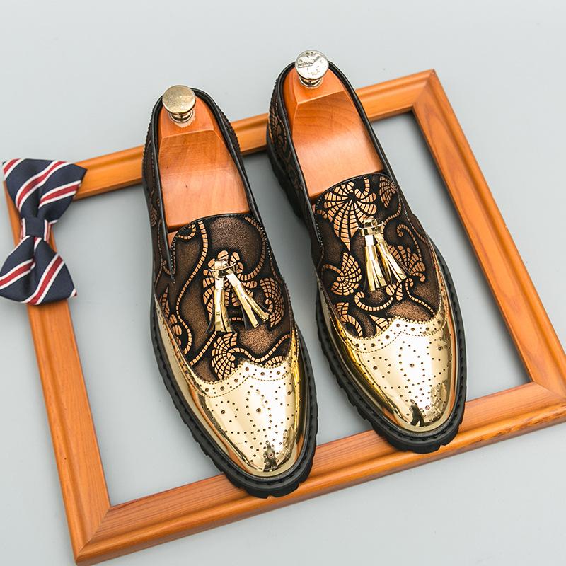 

Брок резные остроносые кожаные туфли мужские размер 46 британский стилист ночной клуб танцы кисточка одна педаль кожаные туфли 46