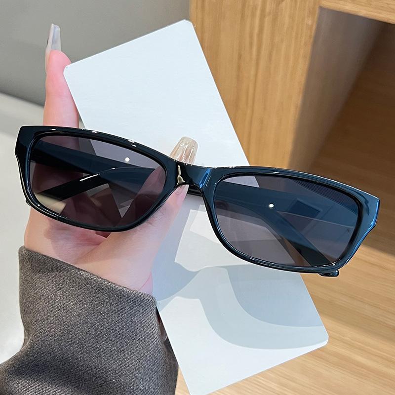 New small square sunglasses men and women Internet celebrities ins fashion literary retro street concave sunglasses
