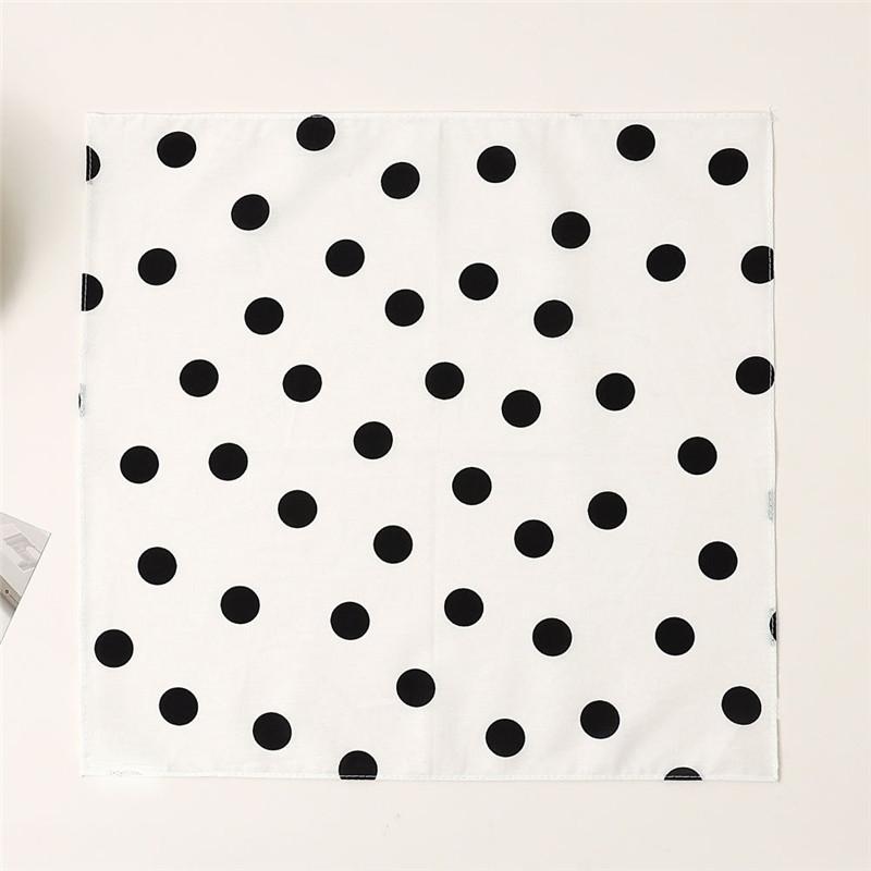 1Pc 34x34cm Thin Cotton Retro Flower Printed Women Pocket Handkerchief Scarf Absorbent Wipe Sweat Towel