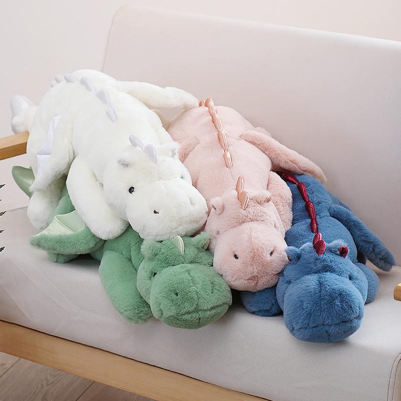 Kleiner Drache Plüschtier Weiche Tierpuppe Mit Liegender Haltung Design Für Mädchen Bettkissen