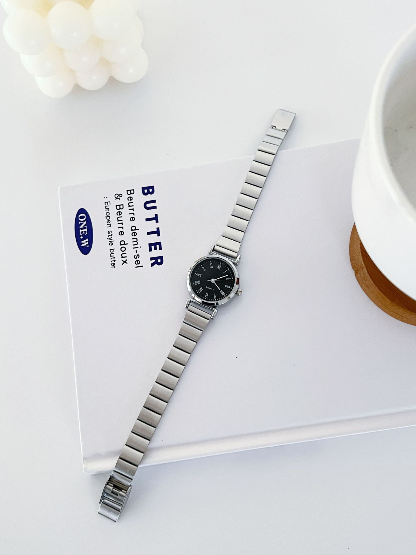 Steel Belt Small Niche High-End Watch Simple Student Steel Belt Quartz Watch Waterproof Women S Watch