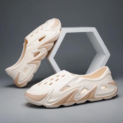 Men's Sandals 2024 Summer New Lightweight Breathable Couple Coconut Hole Shoes Beach Shoes Garden Shoes