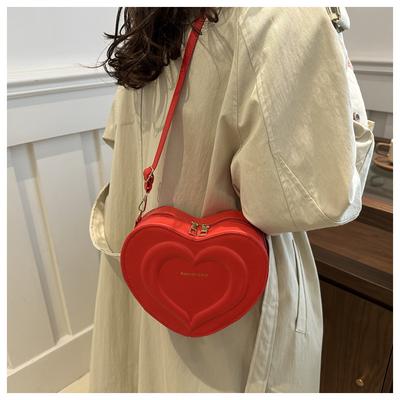 Fashion Heart Shape Crossbody Bags for Women Niche Design Solid Color Ladies Shoulder Bag Lightweight Female Love Handbags