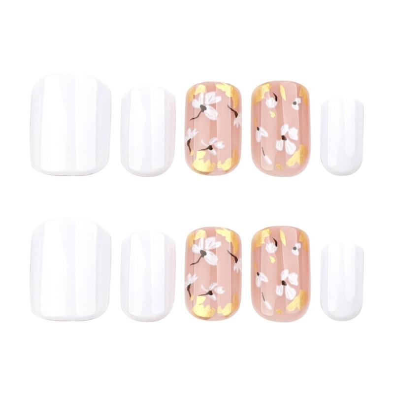 24pcs Short Square Press On Nail White Flower Designs Gold Foil False Nail Stick On False Nail For Women And Girls