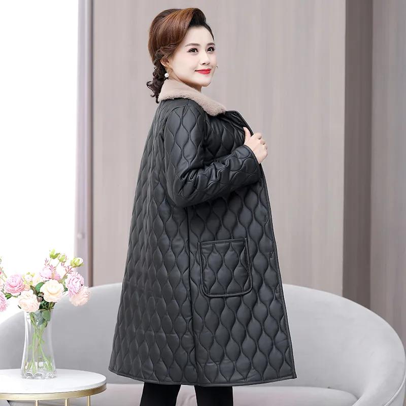 Zimowa damska kurtka skórzana średniej długości plus aksamit pogrubiona skórzany płaszcz matki płaszcz ze skóry PU