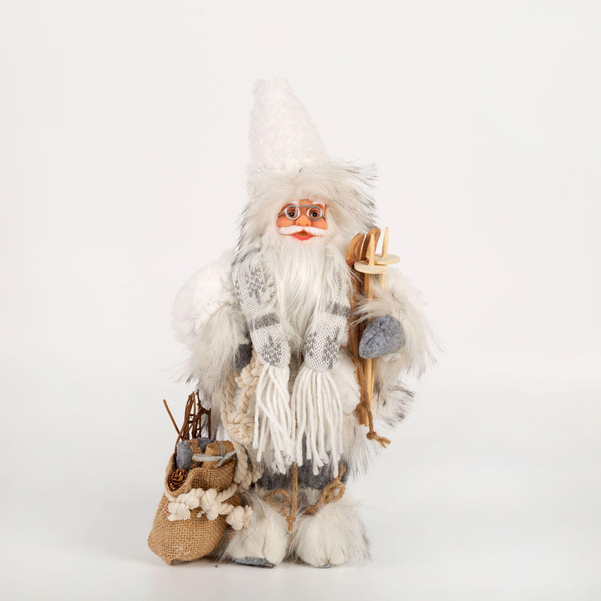 Nordic Style White Santa Claus Skateboard Figurine – Christmas Cartoon Doll Gift