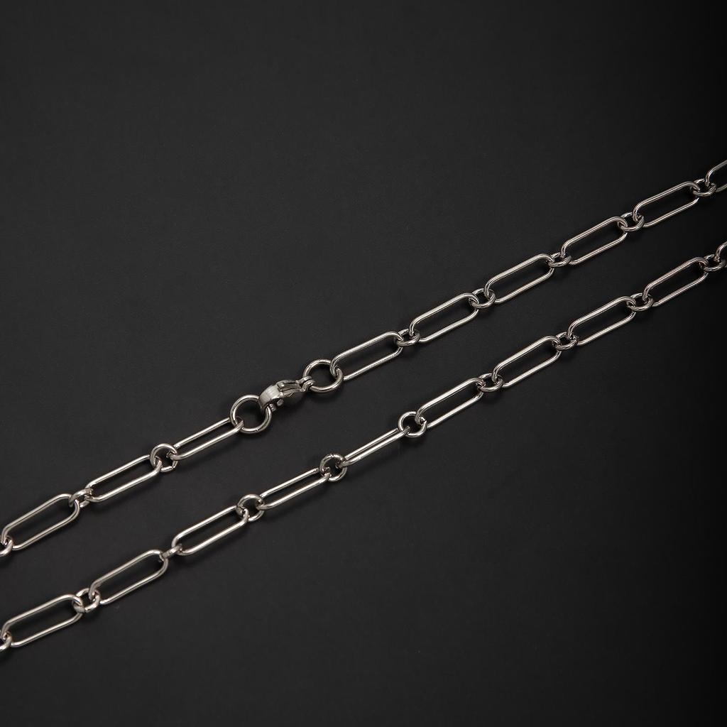 Stainless Steel Rectangular Wire Cross Chain Necklace – European & American Fashion, Light Luxury.