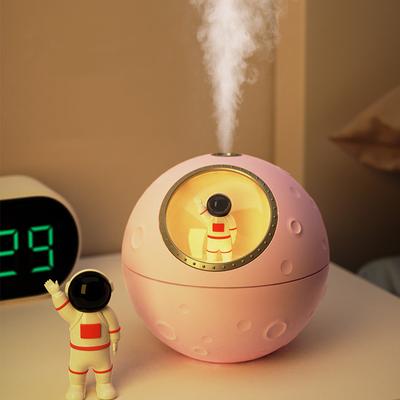 Astronaut Ornaments Usb Humidifier Electric Aroma Diffuser With Led Lamp For Home Kids Bedrrom Mini Aromatherapy Air Humidifier