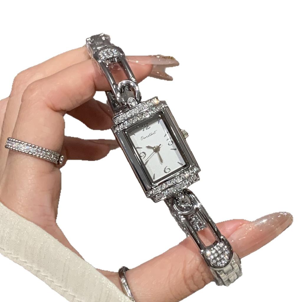Small Pin Old Money Wind Hand Niche Design Watch Women'S Light Luxury Retro High Value Women'S Watch