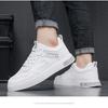 Męskie skórzane buty casualowe z niską cholewką Wiosna Nowe sznurowane na płaskiej podeszwie wulkanizowane buty Modne casualowe oddychające sneakersy dla mężczyzn