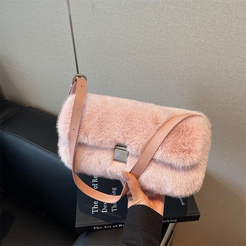 

Универсальная сумка-багет для ношения в руке, женская осенняя новинка, высококачественная текстура, простая повседневная на плечо, подмышку розовый