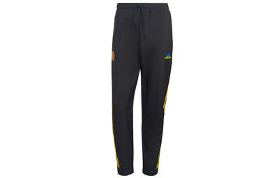 Partea de jos – Pantaloni de trening și colanți