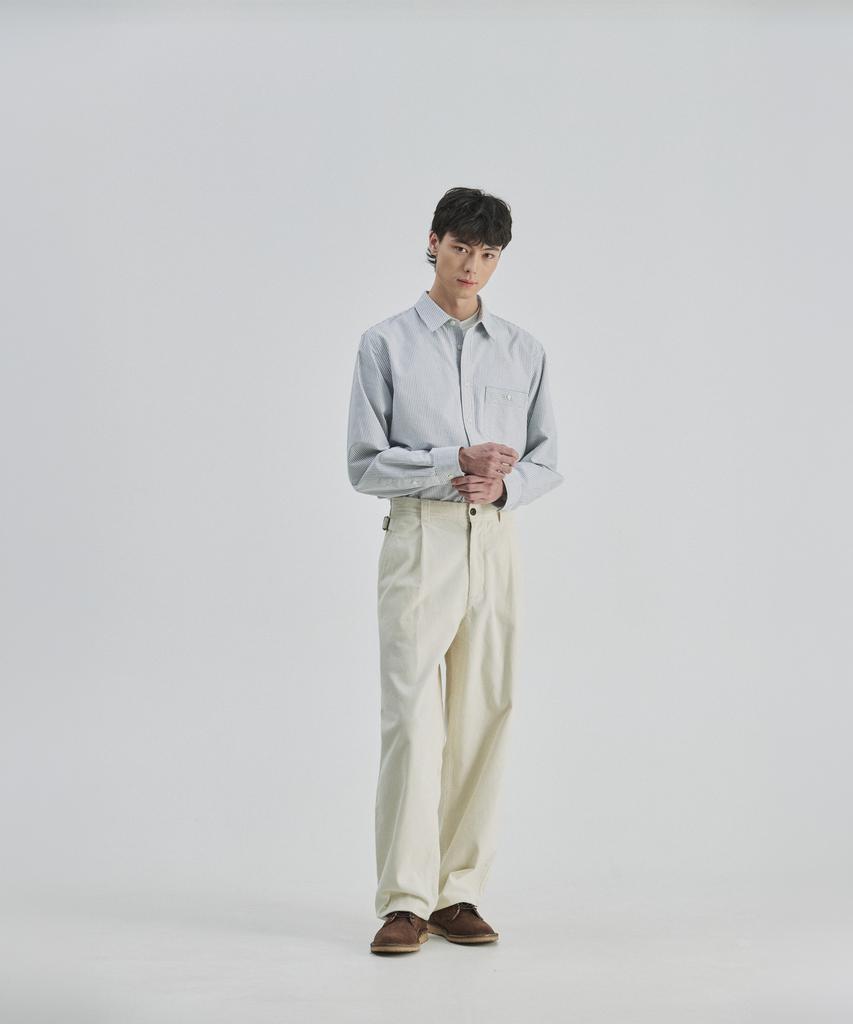 Guernsey Woollens Corduroy Single-Pleat Wide Pants - Ecru
