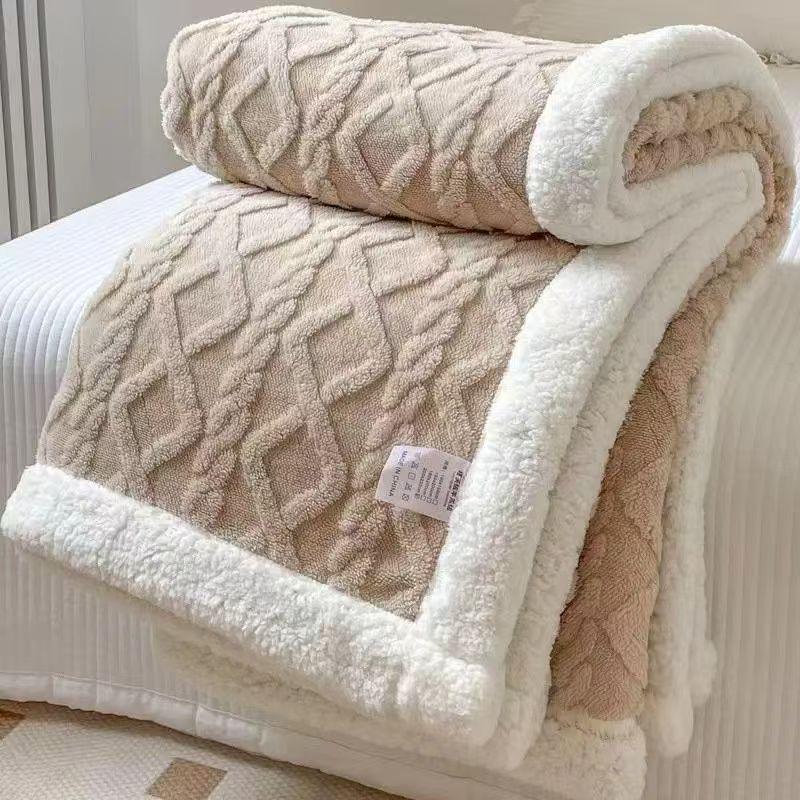 

Очень большое детское бархатное одеяло для сна и накидка с капюшоном - Толстая, уютная осенне-зимняя шаль 130*165